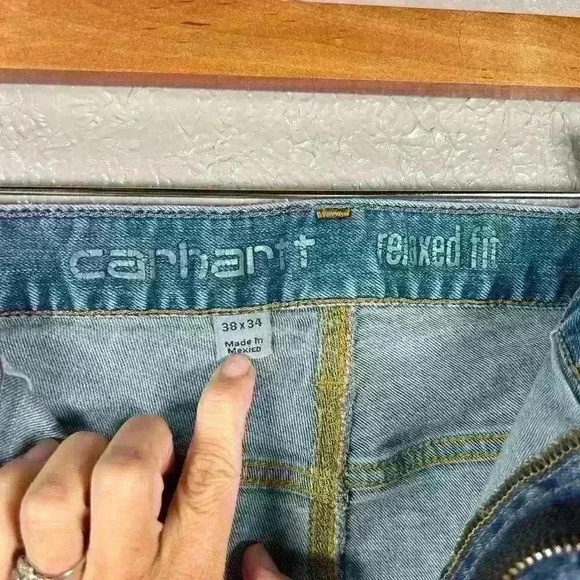 CARHARTT Classic Relaxed Fit Light Wash Distressed Jeans Work Denim Men 38 x 34 - Picture 6 of 12